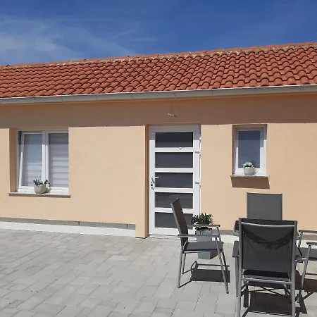 Nozret アパート *